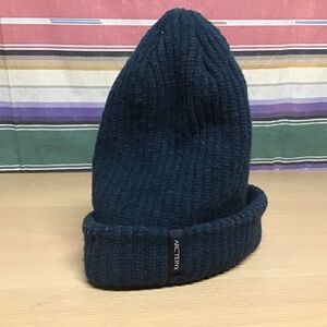 Arcteryx Black Chunky Knit 100% Wool Beanie  Cap Fisherman